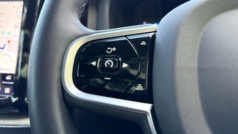 Volvo XC60 2.0 T8 [455] PHEV Ultra Dark 5dr AWD Geartronic Estate